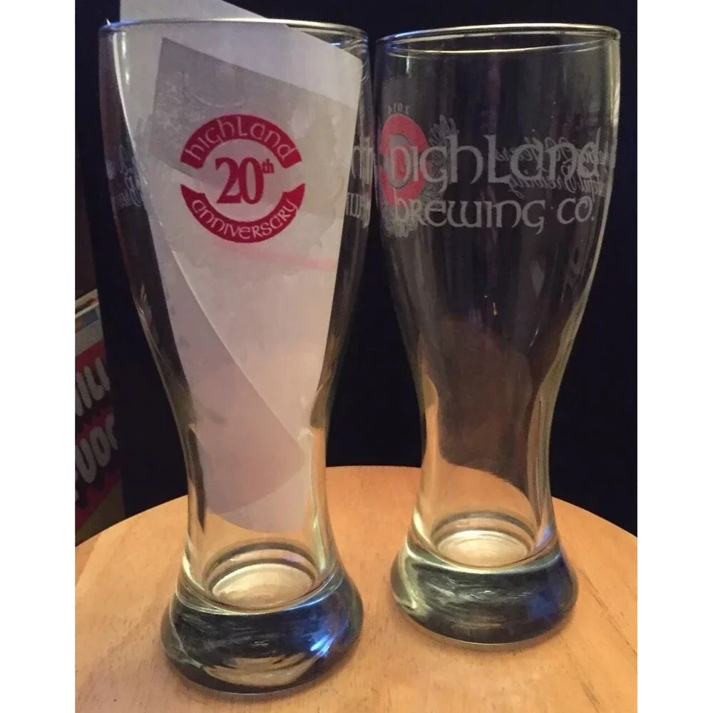 Highland Brewing Co Etched Glass Beer Pilsner Ashville Brewery 20th Anniv GIFT